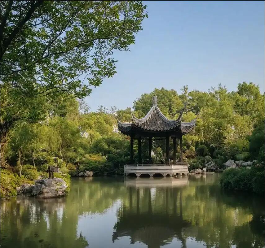 洛阳狼狈餐饮有限公司